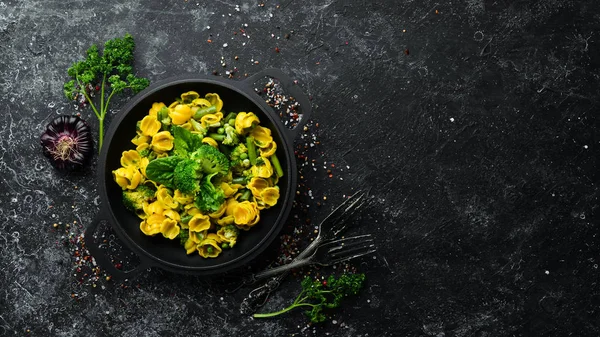 Pasta Mais Con Verdure Verdi Spinaci Broccoli Pasta Vista Dall — Foto Stock