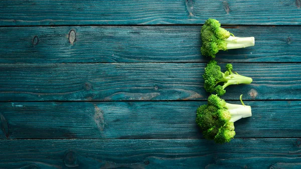 Frisse Groene Broccoli Donkere Oude Achtergrond Bovenaanzicht Vrije Ruimte Voor — Stockfoto