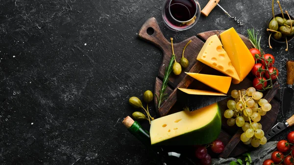 Wine Cheese Snacks Black Stone Background Assorted Cheese Top View — 스톡 사진