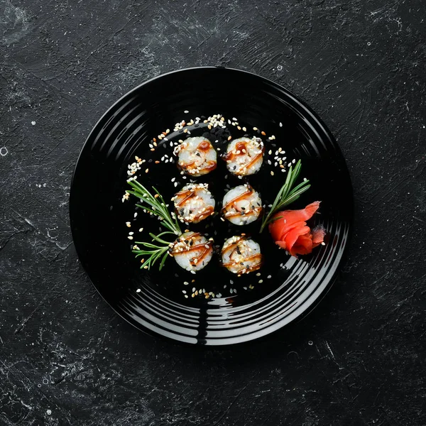 Maki Sushi Węgorzem Ryżem Sosem Unagi Japońskie Jedzenie Widok Góry — Zdjęcie stockowe