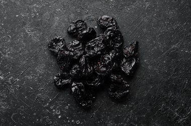 Kuru erik. Kurutulmuş erik. Üst Manzara. Metnin için boş yer.