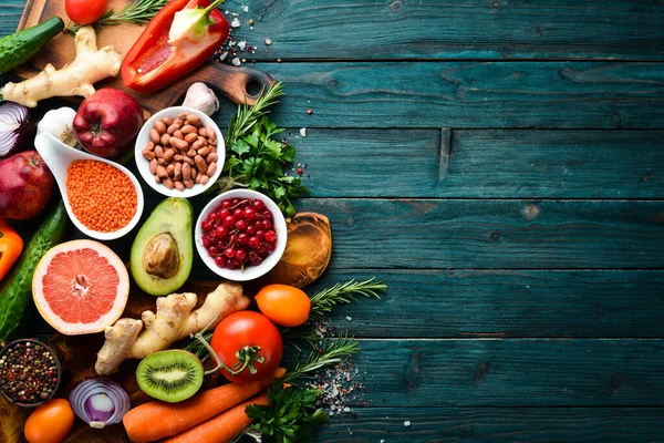 Organikus Élelmiszerek Friss Zöldségek Gyümölcsök Babok Diófélék Vegetáriánus Menü Szabad — Stock Fotó