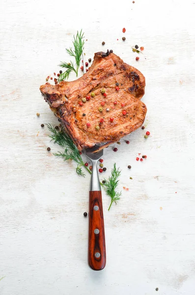 Bistecca Con Osso Una Forchetta Menù Barbecue Vista Dall Alto — Foto Stock