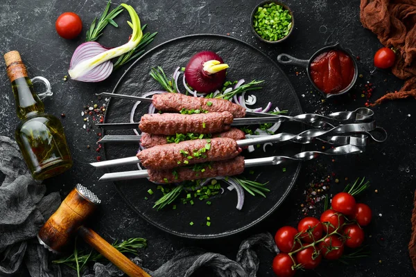 Hagyományos Kebab Rozmaringgal Hagymával Grillezett Borjúnyárs Első Látásra Szabad Hely — Stock Fotó