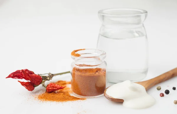 Vainas de pimiento rojo seco, pimienta, recetas de los cosméticos y la cocina — Foto de Stock