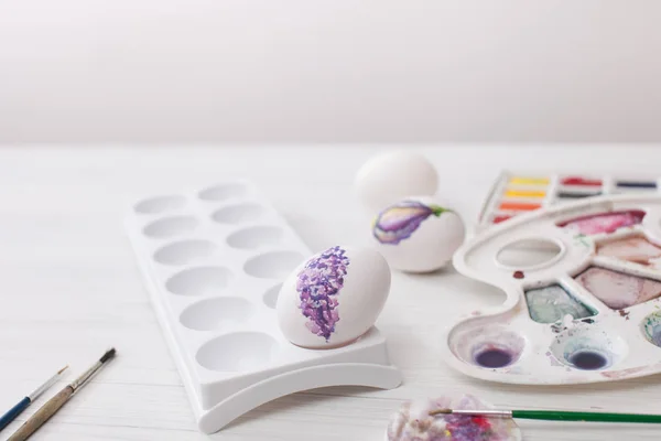 Розмальовка кольори яєць на Великдень, ботанічна ілюстрація — стокове фото