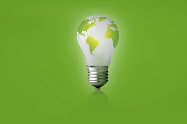 Ενέργεια-αποταμίευση φωτός σε πράσινο φόντο. — Φωτογραφία Αρχείου