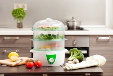 Brokoli, yeşil fasulye, Balık ve vapur karides pişirme