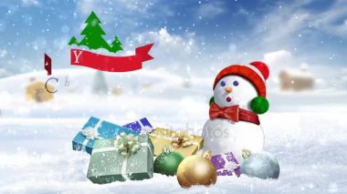 Neşeli ülkeye gelen Noel 4k özellikler arasında oturan bir kardan adam sunar ve çam ağaçları ve arka planda hareketli bulutlar ile her tarafında düşen kar ve animasyonlu bir Merry Christmas mesajı ile süs eşyaları