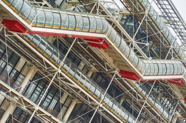 Paris'teki Pompidou Merkezi yaratıcı mimarisi