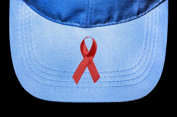 Красная лента СПИДа — стоковое фото