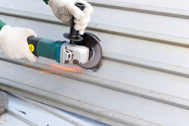 bez eldiven biler elinde oluklu çelik yapı boya astar için anti pas