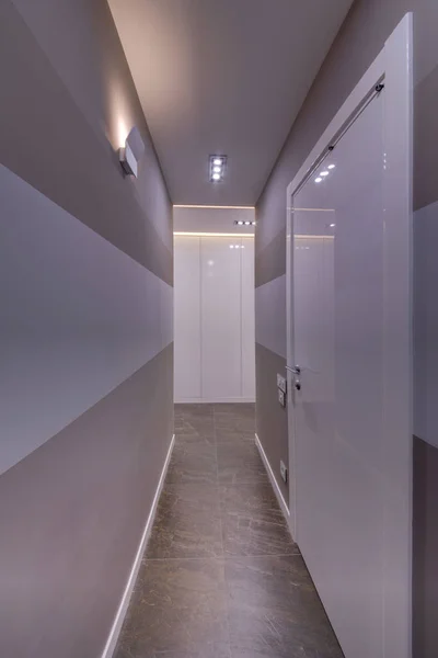 Combined Light Walls White Glossy Doors Dark Ceramic Floor — Stock Photo, Image