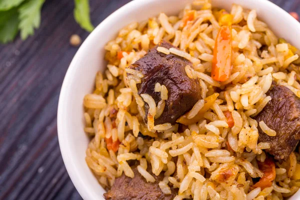 Pirinç ve havuç ile pilav et parçaları