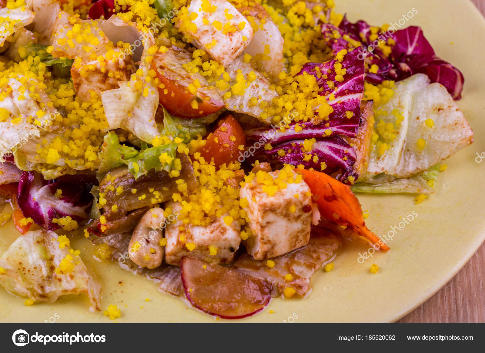 Fasulye Fasolie ile tavuk salatası Fasulye Fasolie ile tavuk salatası