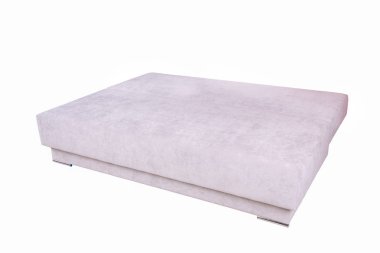 Kanepe yan destek olmadan uyur.