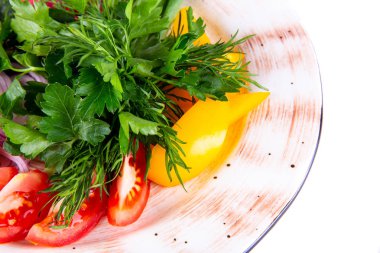 Tatlı biber, domates ve yeşillikler