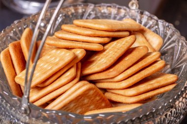 Kristal vazoda kurabiye krakeri