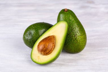 Avokado yeşili bölüm olarak büyük