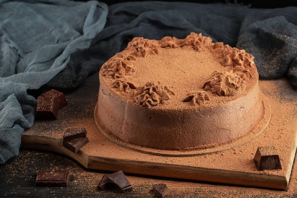 Sugar-free chocolate cake with bitter chocolate and chocolate powder