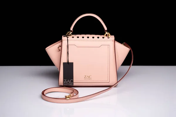 Moskau Russland 2019 Tasche Rosa Farbe Universalfirma Zac Posen Aus — Stockfoto