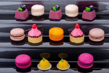 Açık hava yemekleri için mini tatlılar, tatiller ve törenler için, restoran ve menü için.