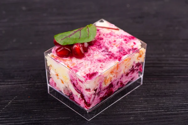 Salada Com Arenque Legumes Cozidos Com Maionese — Fotografia de Stock