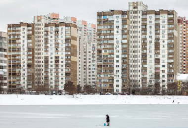 Büyük bir şehirde küçük insanlar