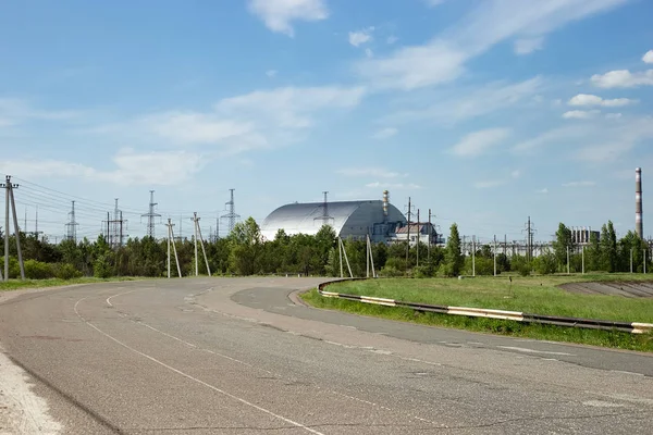 Central nuclear de Chornobyl bajo el nuevo confinamiento seguro — Foto de Stock