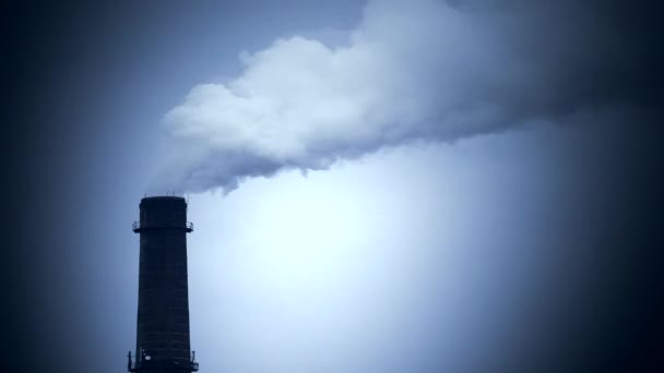 Clouds of toxic smoke from smokestack time lapse video footage — Stock Video