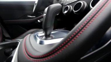 Yan görünümü demiryolu video aracın içinde otomatik vites değiştiren