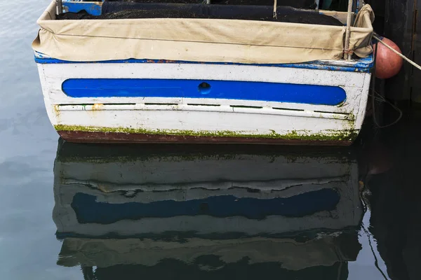 Details Fishing Boat Moored Small Harbor — Stock Photo, Image