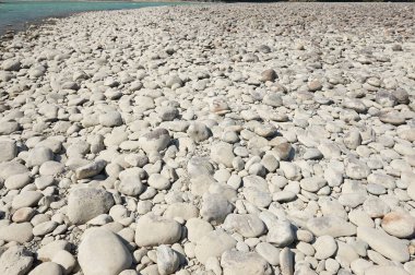 Nehir dokusuna yuvarlak taşlar