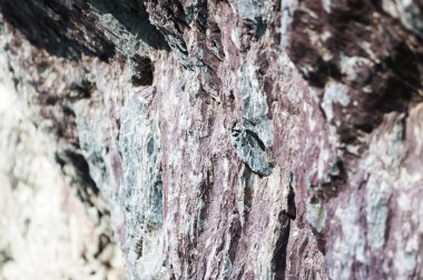 Kayrak, taş yapısını taştan karmaşık rahatladı.