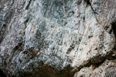 Kayrak, taş yapısını taştan karmaşık rahatladı.