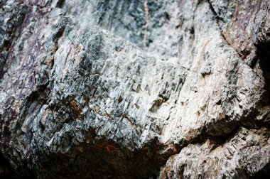 Kayrak, taş yapısını taştan karmaşık rahatladı.