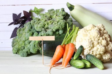 Taze sebze rustik ahşap arka plan