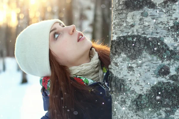 Hó téli álló nő — Stock Fotó