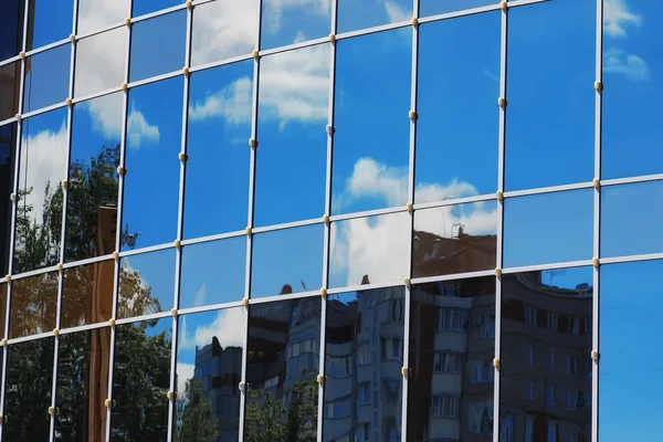 Glass office building reflection sky cloud — Stock Photo, Image