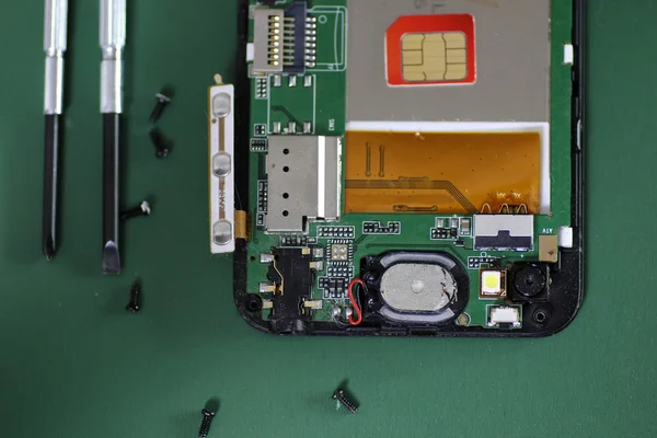 Chip de telefone micro reparação — Fotografia de Stock