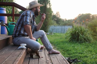 adam Duman borusu açık