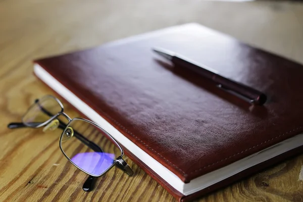 Stift Business-Brieftasche Brille Notizbuch — Stockfoto