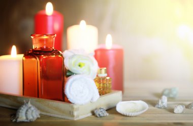 Spa aksesuarları mum ve şişe