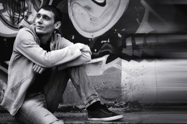 adam grafiti hoody çizmek