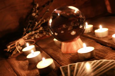 Kehanet tarot kartları mum