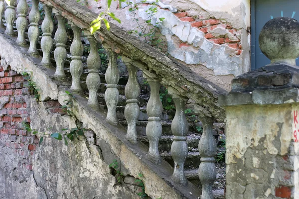 Part of old abandoned column building — Stock Photo, Image