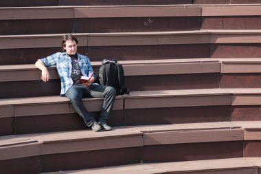 Öğrenci açık öğrenmek yalnız