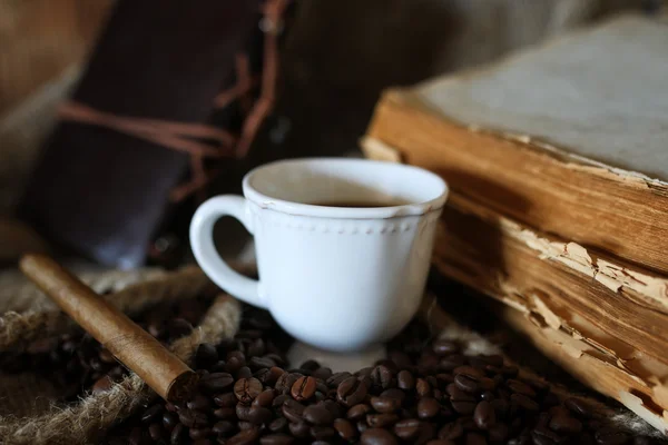 Café feijão corda livro — Fotografia de Stock