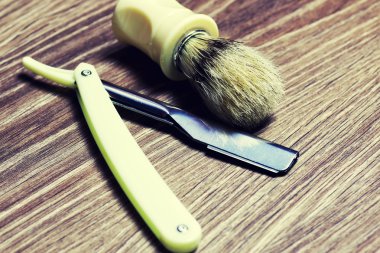 jilet gibi keskin sabun fırça