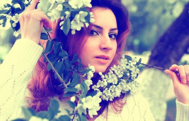 park şube ağaç çiçek kadınlarda